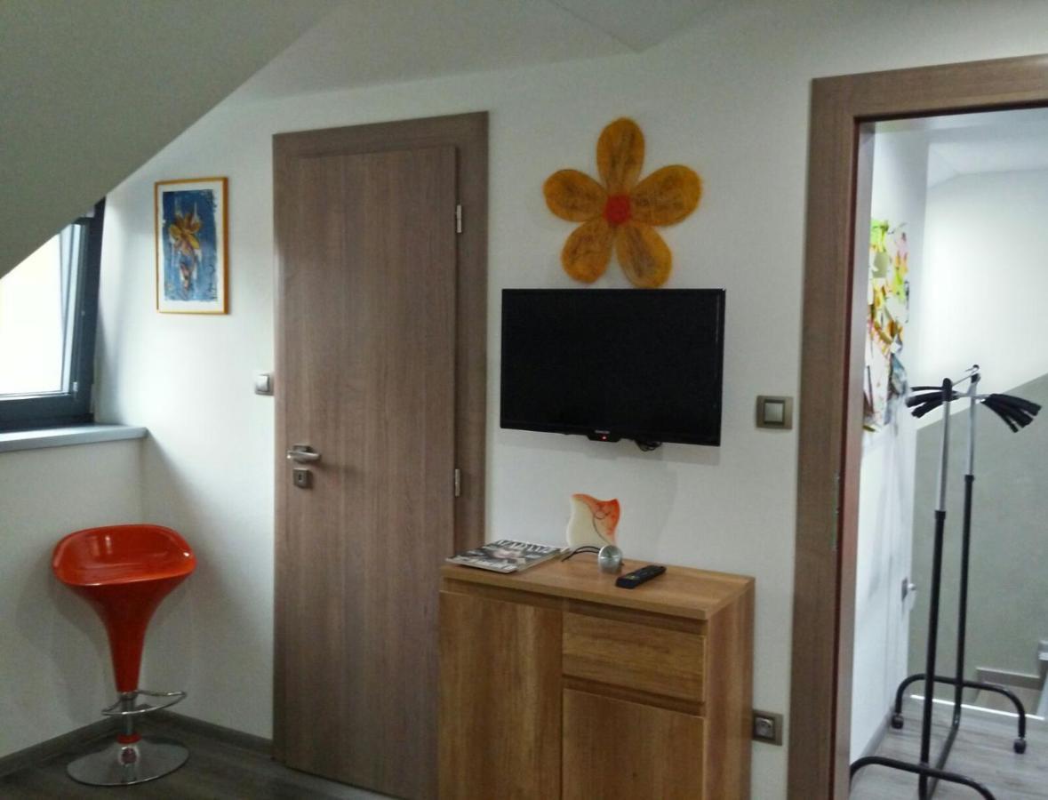 Apartman Tatry-Poprad Exteriör bild