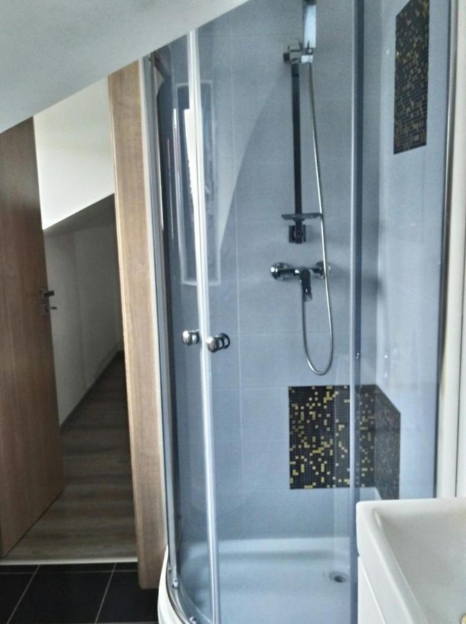 Apartman Tatry-Poprad Exteriör bild