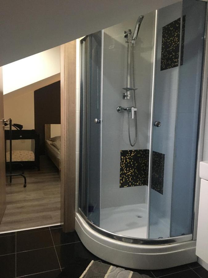 Apartman Tatry-Poprad Exteriör bild
